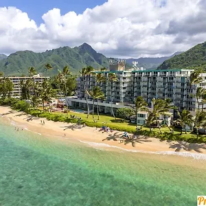  Holiday home Pats At Punalu'u - Beachfront 1